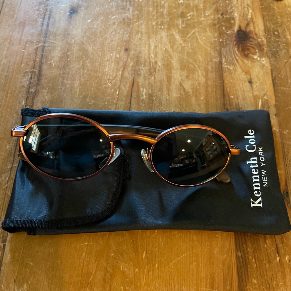 Kenneth Cole New York Amber Sunglasses never worn
